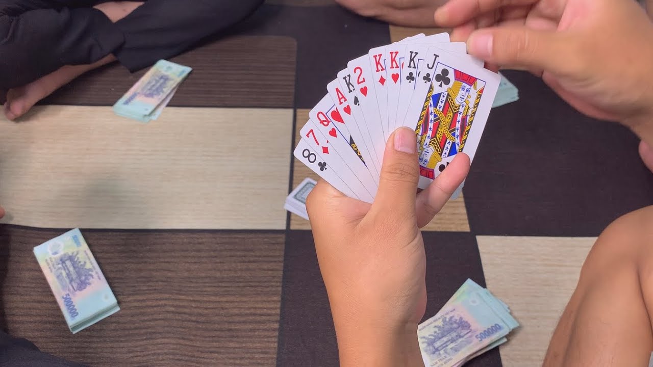 Gặp Cao Thủ Đánh Phỏm Chắc Tay - Trận Bài Khó Nhằn Trong Sân 5-10-15